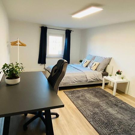 Xxl Ruhiges Sofa Freital Am Fluss Dresden Apartamento Exterior foto